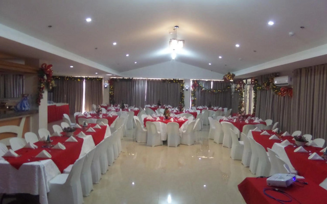 Royal Suites Condotel