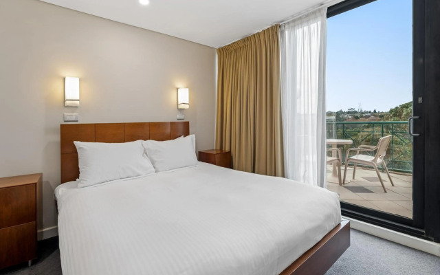 Amora Hotel Riverwalk Melbourne