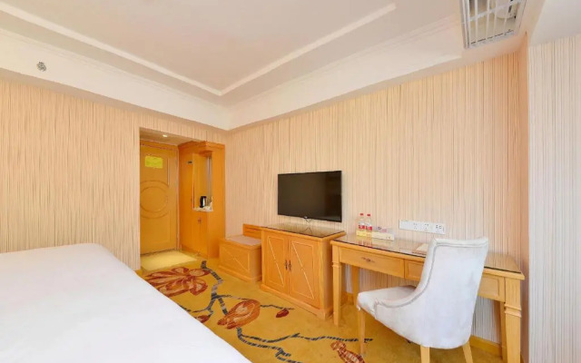 Vienna Hotel Shenzhen Xixiang Gushu Branch