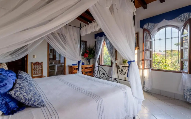 Hotel Suites La Hacienda