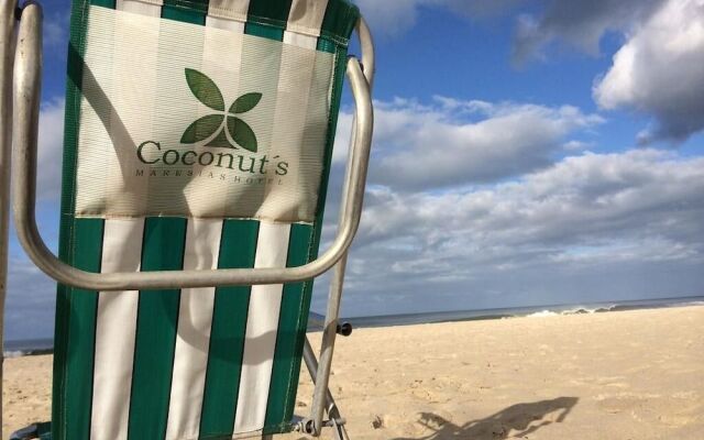 Coconut's Maresias Hotel