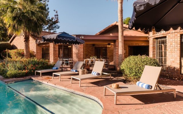 Scottsdale Cottonwoods Resort & Suites