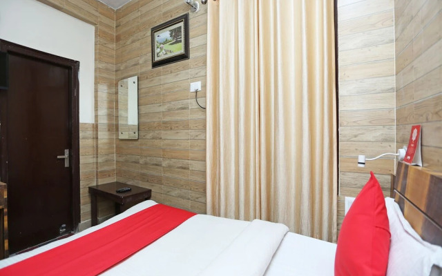 OYO 26156 Comfort Inn