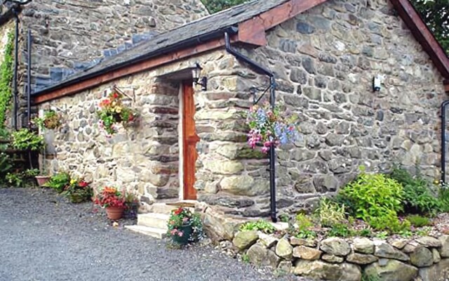 Maes Coch Cottage