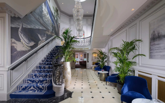 Dromhall Hotel