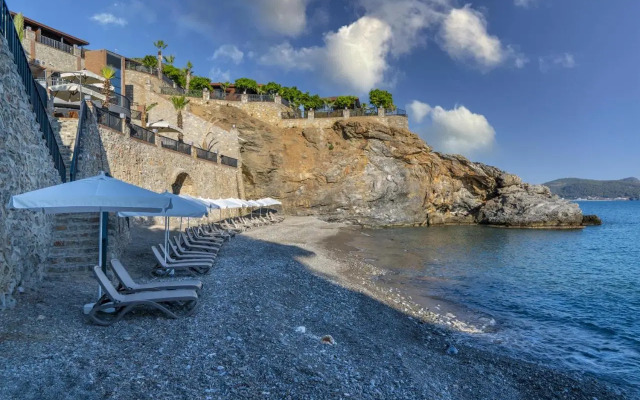 Porto Amore Club  Hotel