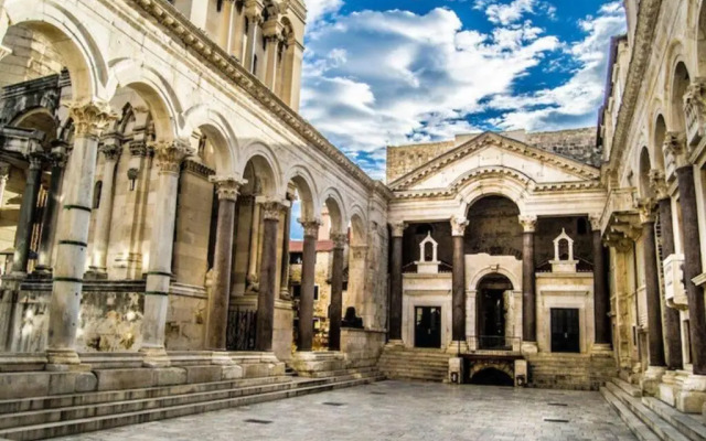 Joy4You Apt near Beach and Center