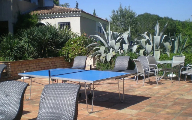 Well-kept Apartment With Dishwasher, 1 km. From the Beach