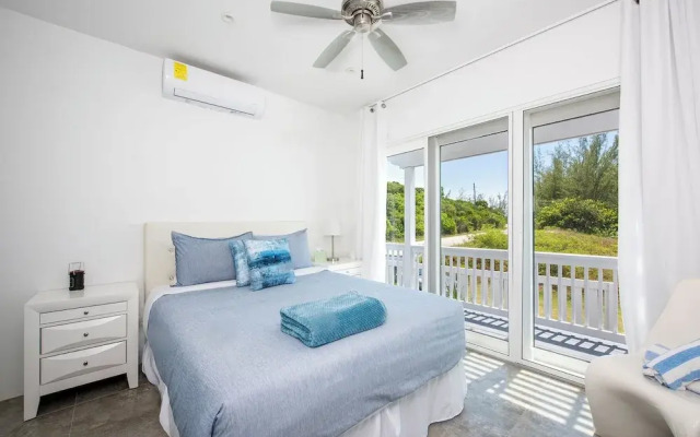 Secluded Luxury: New Beachfront Home With Pool