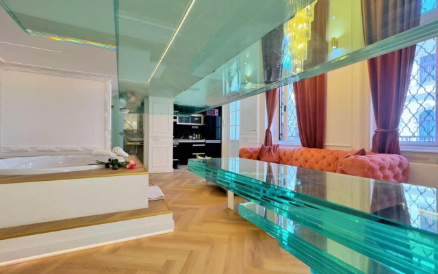 ANDRASSY 6 JACUZZI Suites