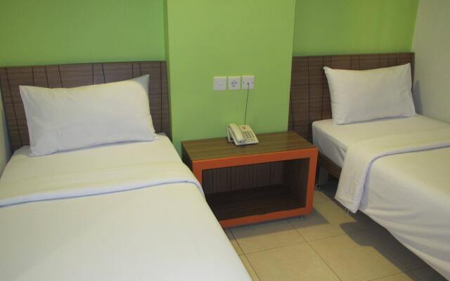 Studio One Hotel