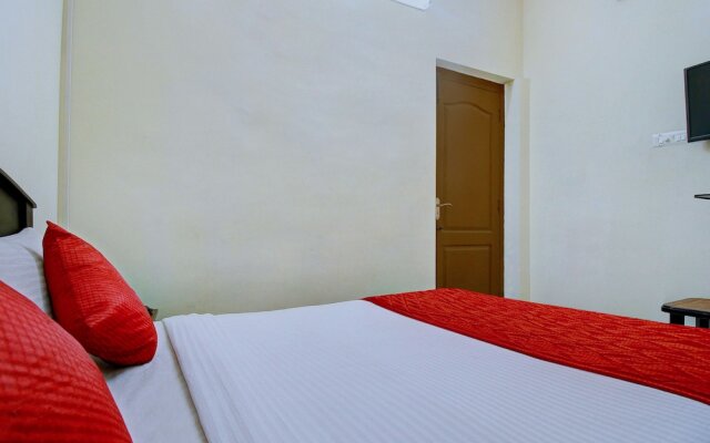 OYO Flagship 8661 Luxe Residency