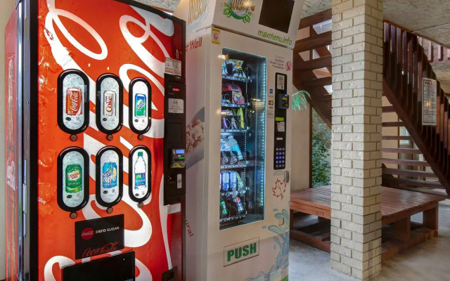 Days Inn by Wyndham Vernon