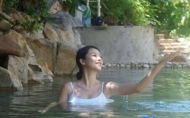Qixian Yaochi Hot Spring Resort
