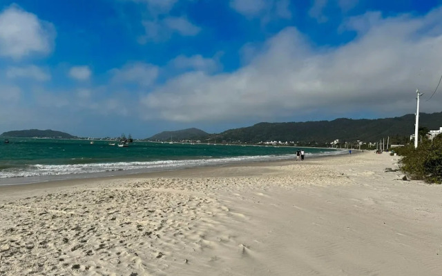Casa Aconchegante a 100 metros da praia