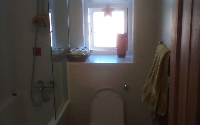 1-bed Apartment in Bridport Great Location