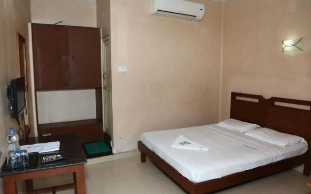 Chitra Lodge