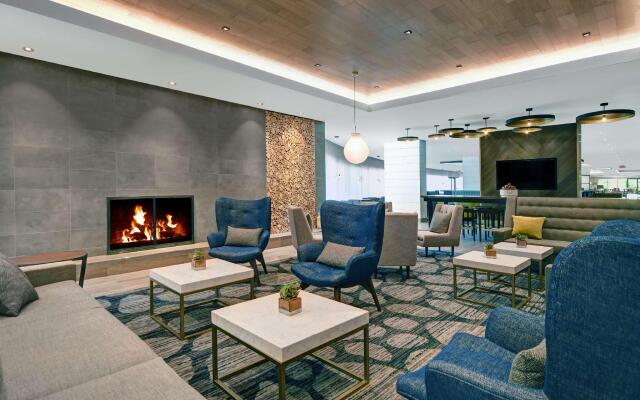 Hilton Peachtree City Atlanta Hotel & Conference Center