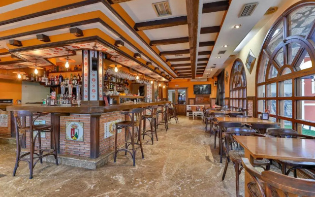 Hostería El Bodegón De Gredos
