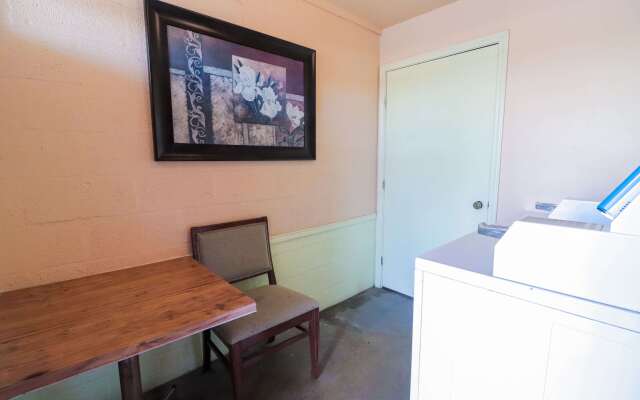 Rodeway Inn San Antonio Lackland AFB - SeaWorld