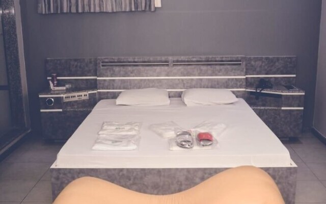 Styllus Motel - Adults Only