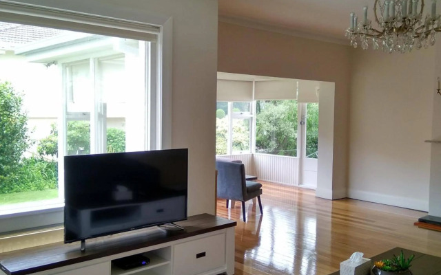 Riverbank Villa Devonport