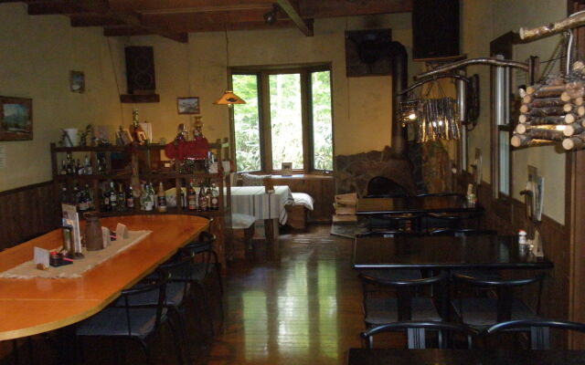 Pension & Restaurant Bistare Kana