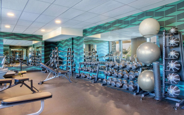 Days Inn & Suites by Wyndham West Edmonton