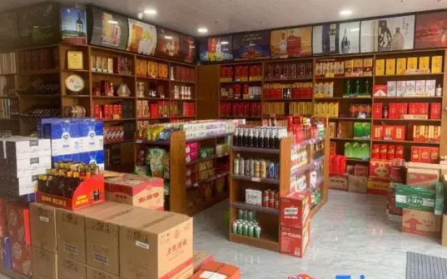 Vienna Hotel (Dingxi High Speed Railway Wanda Plaza)