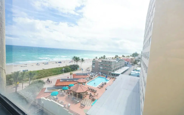 707 Partial Ocean Hollywood Beach