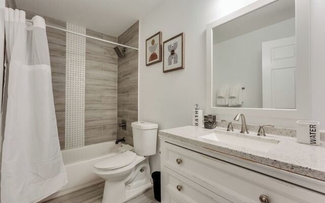 Elegant Atlanta Home - Self Check-in