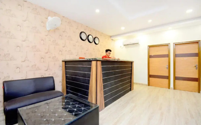 Hotel Lazeeno Classic