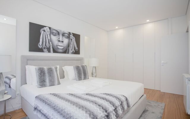 Liiiving -Luxury River View Apartment XI