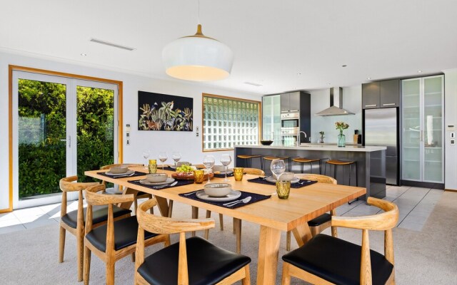 Central Wakatipu Haven – Queenstown Holiday Home