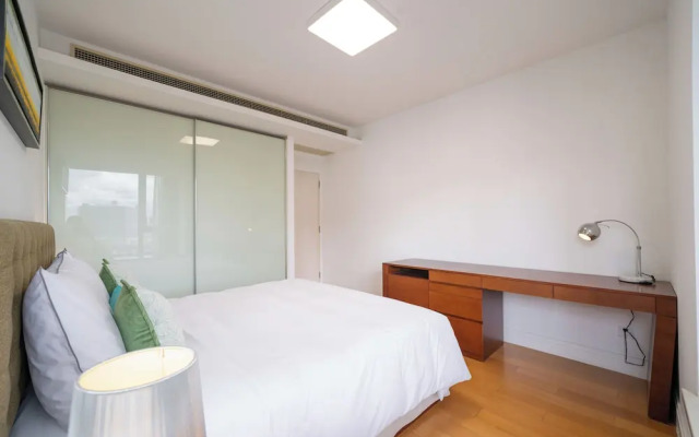 Tyms Family 2BR 1BA Apt Xujiahui Center