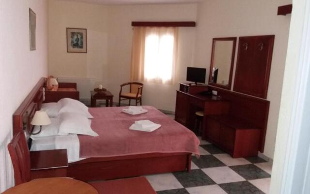 Venardos Hotel