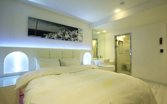 Yangpyeong Show Hotel