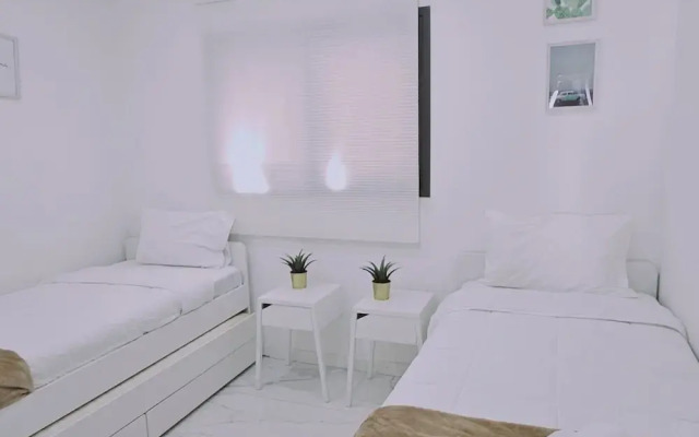 125 LCA - Stay Treasure Apartment