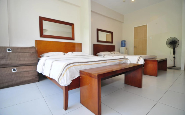 Miranda 306B by Raquel's Place at Pico de Loro