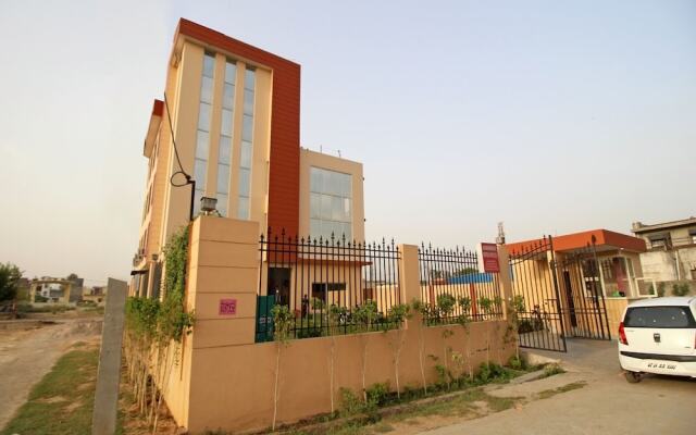 Collection O 6343 Hotel City Rooms Greater Noida