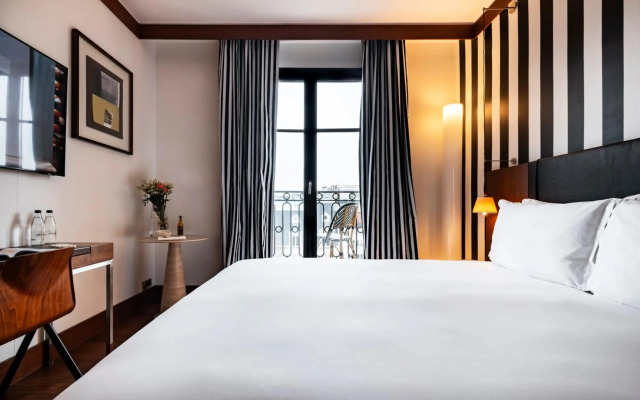 Grand Hotel Champs-Elysees