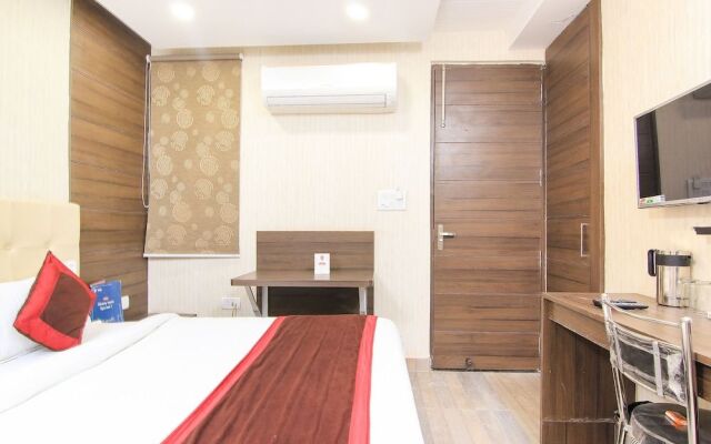 OYO 14767 Welcome Inn