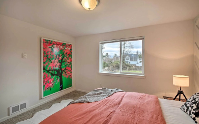 Enumclaw Home - 60 Mi to Mount Rainier!