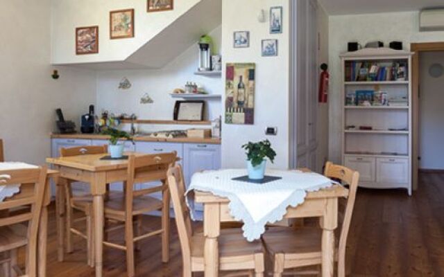 Alisee Bed  Breakfast