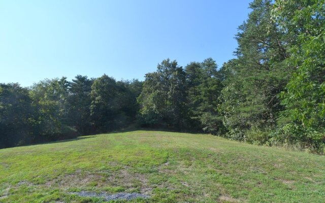 Whispering Hills - Couples Getaway