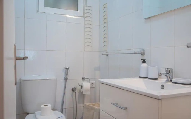 Peaceful and Serene 3 Bedroom Apartment in Lisbon