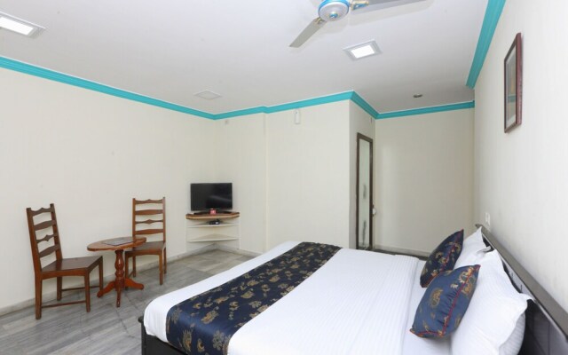 OYO 13297 Neha Residency