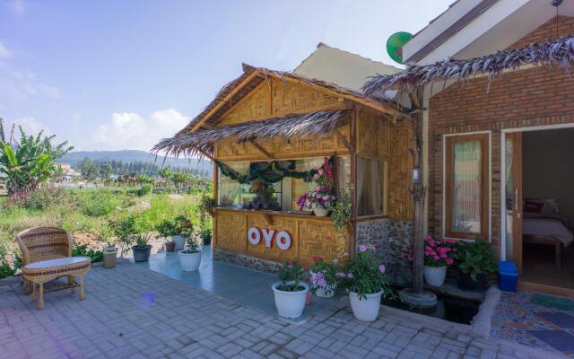 Super OYO 1696 Sapo Rumbia