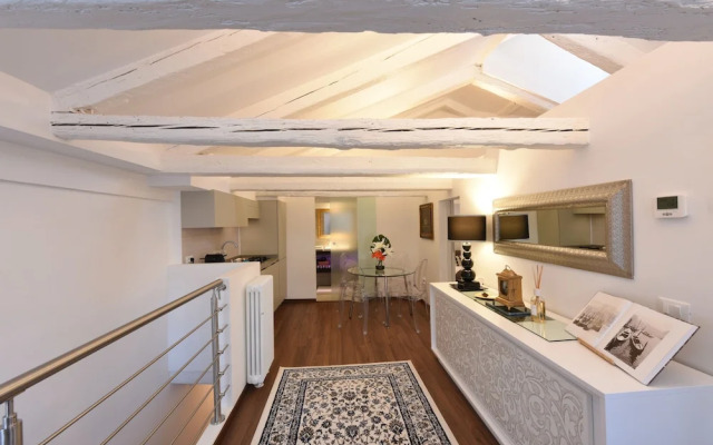 Sweet Apartment