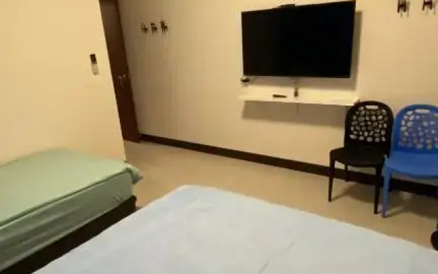 Murakami Travel Guest House